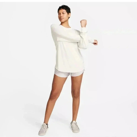 NWT Nike Shorts One Dri Fit Mid Rise Brief Lined Size Small Light Purple - Picture 2 of 8